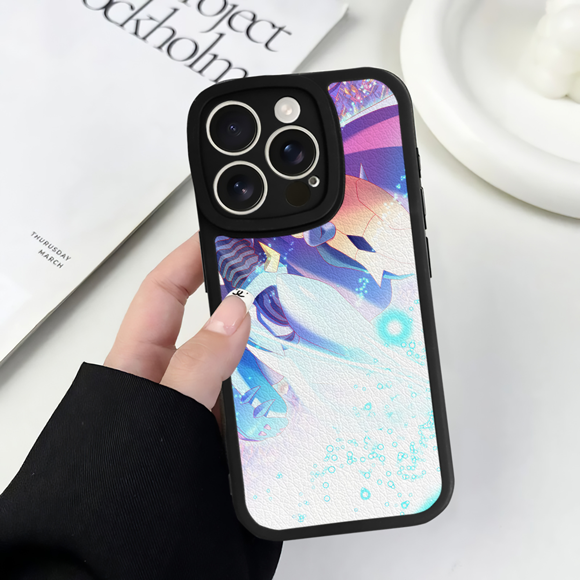 （画像用） Digimon デジタルモンスター/デジモン 【iPhone 16シリーズ対応】シリコンスマホケース（レザー調） 材質：シリコン